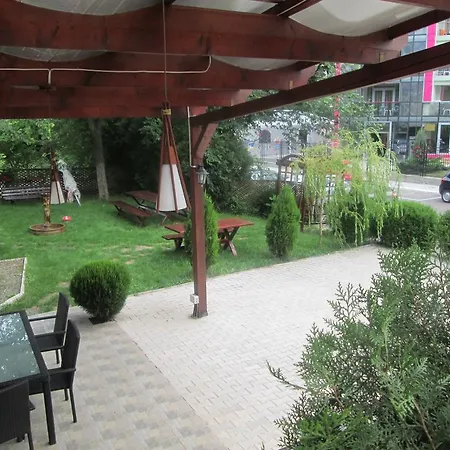 Guest house Pensiunea Doneli 3*