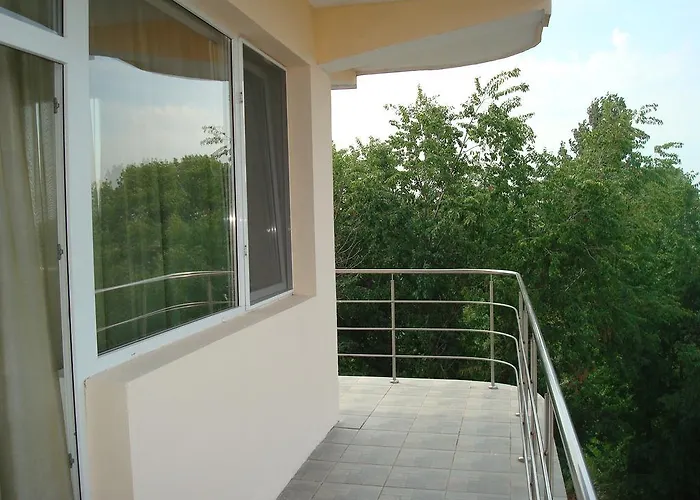 Gasthuis Pensiunea Doneli 3*