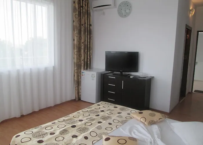 Gasthuis Pensiunea Doneli Eforie Nord